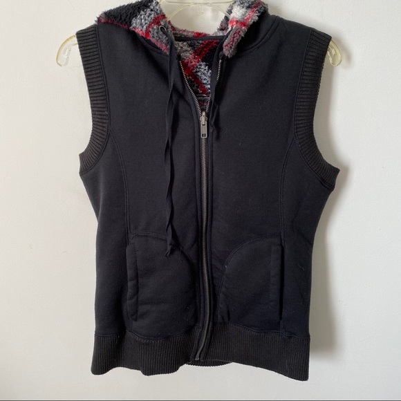 Maurices women’s plaid reversible vest size medium - Picture 4 of 8